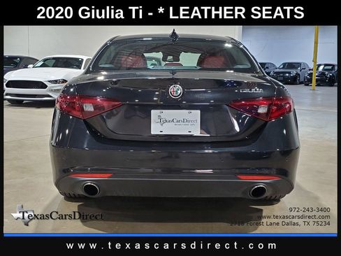 Used 2020 Alfa Romeo Giulia Ti w/ Active Blind Spot Package image 11