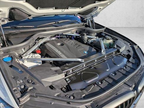 New 2026 BMW X5 xDrive40i w/ M Sport Package image 17