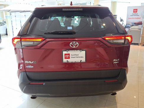 Certified 2022 Toyota RAV4 XLE image 5