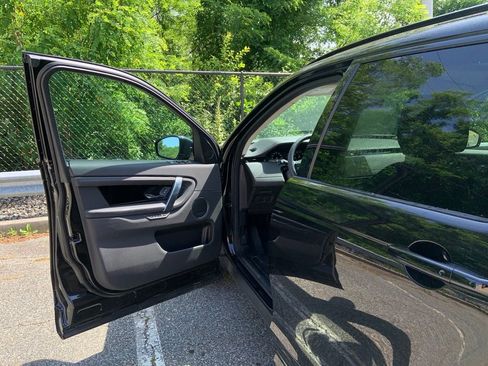 Certified 2024 Land Rover Discovery Sport S image 13