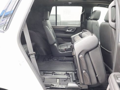 Certified 2022 Chevrolet Tahoe Z71 w/ Luxury Package AWD/4WD image 35