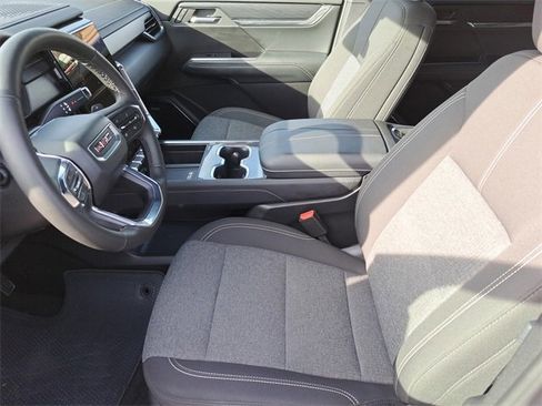 Used 2025 GMC Acadia Elevation image 13