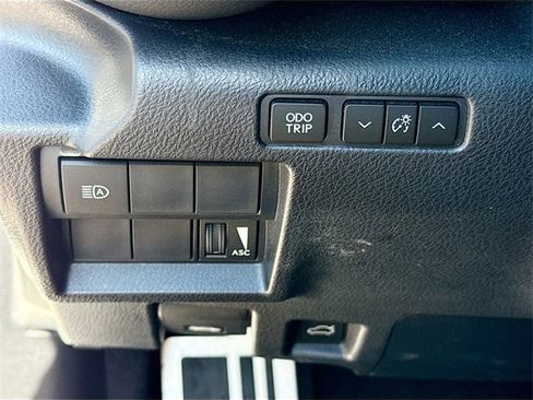 Used 2023 Lexus IS 350 F Sport image 34
