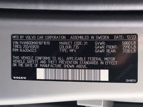 Used 2024 Volvo XC60 T8 Ultimate AWD/4WD image 16