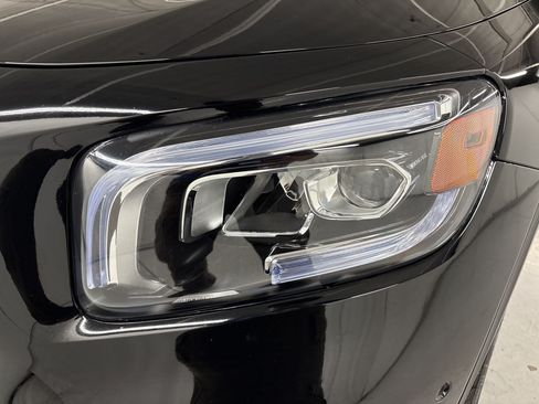 Certified 2021 Mercedes-Benz GLB 250 image 11
