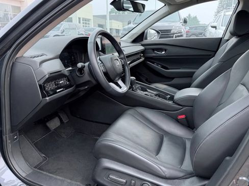 Used 2024 Honda Accord Touring image 19