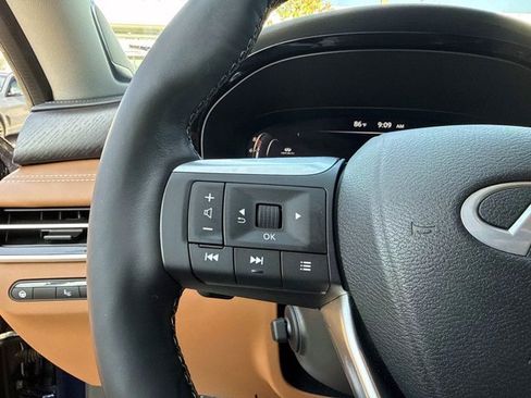 Used 2023 INFINITI QX60 Sensory w/ Vision Package FWD image 33