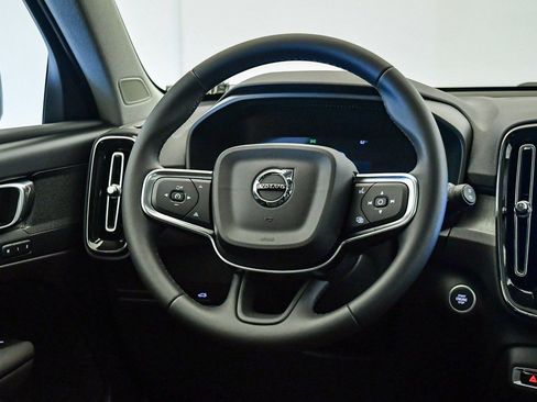 New 2026 Volvo XC40 B4 Plus w/ Climate Package image 13