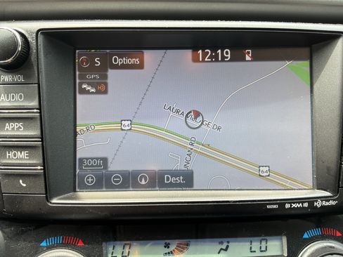 Used 2017 Toyota RAV4 XLE AWD/4WD image 24