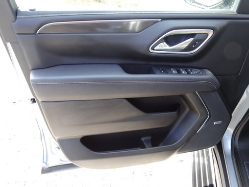 Used 2023 GMC Yukon XL AT4 w/ AT4 Premium Package image 17