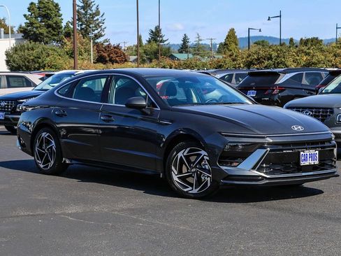 Used 2026 Hyundai Sonata SEL image 2