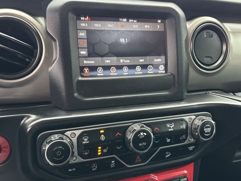 Used 2020 Jeep Wrangler Unlimited Sport S image 21