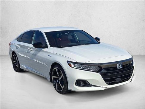 Used 2022 Honda Accord Sport image 3