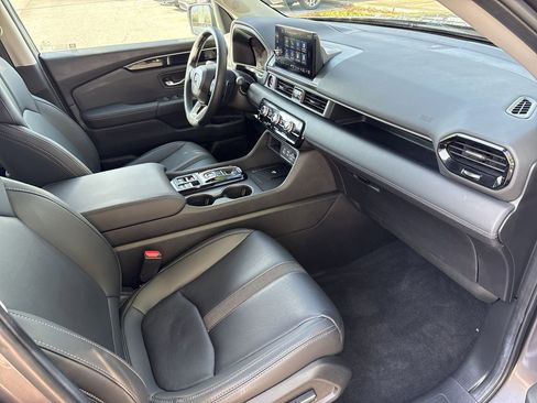 Certified 2025 Honda Pilot EX-L image 20
