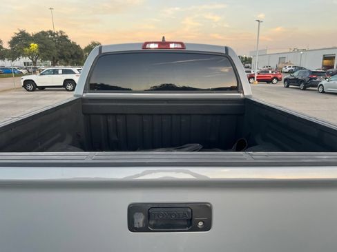 Used 2020 Toyota Tundra SR5 w/ SR5 Leather Package AWD/4WD image 7
