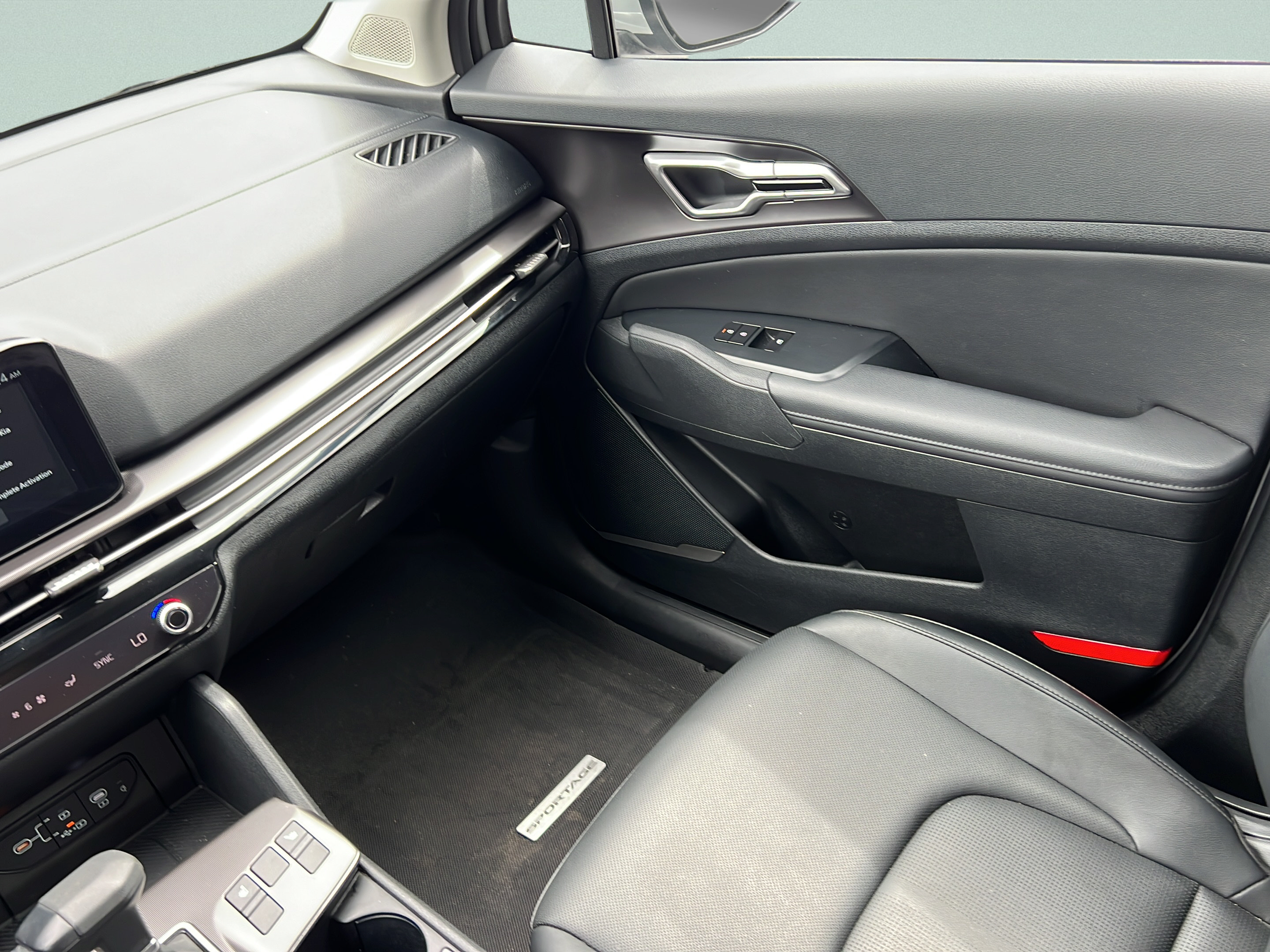 Certified 2026 Kia Sportage EX FWD image 13