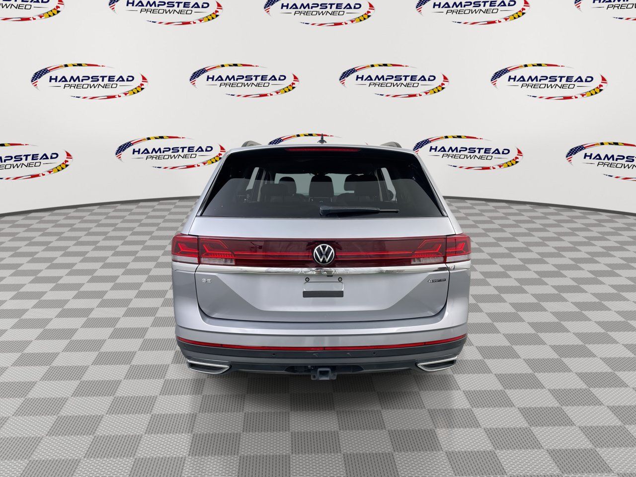 Used 2025 Volkswagen Atlas SE AWD/4WD image 7