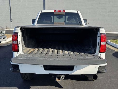 Used 2019 GMC Sierra 3500 Denali w/ Duramax Plus Package image 15