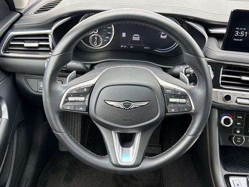 Used 2026 Genesis G70 2.5T RWD image 11