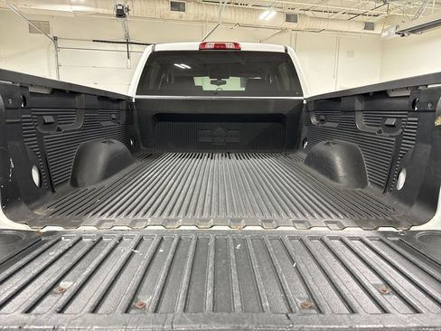 Used 2018 Chevrolet Silverado 1500 LT w/ Trailering Package AWD/4WD image 23