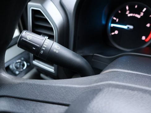 Used 2022 Ford F350 XLT w/ XLT Premium Package image 19