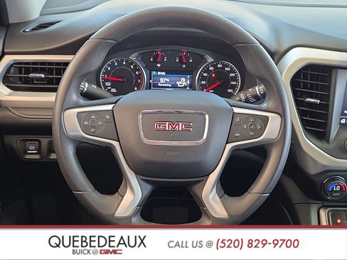 Used 2022 GMC Acadia SLE w/ Driver Convenience Package FWD image 11