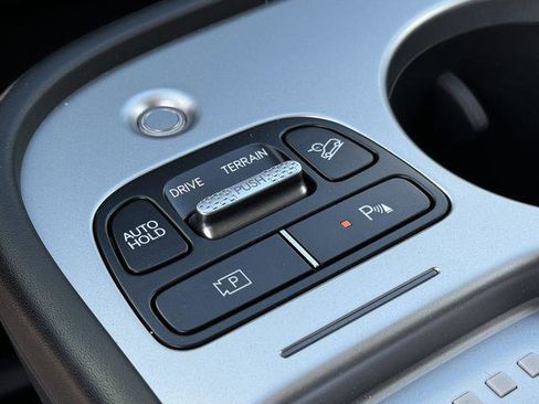 New 2026 Hyundai Ioniq 9 Calligraphy image 32