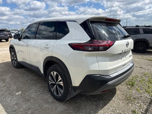 Used 2021 Nissan Rogue SV AWD/4WD image 2