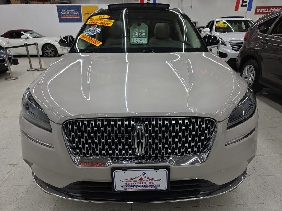 Used 2020 Lincoln Corsair AWD w/ Premium Package image 2