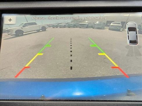 Used 2017 Ford Fusion SE w/ Fusion SE Technology Package image 16