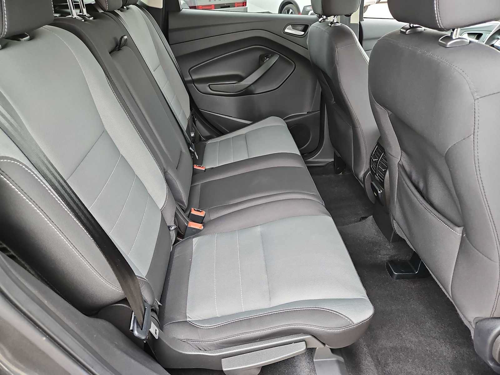 Used 2016 Ford Escape SE w/ Equipment Group 201A FWD image 20
