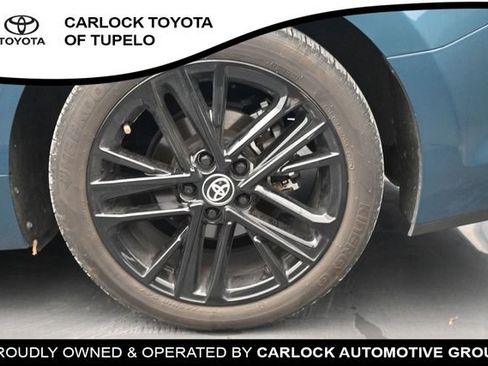 Used 2025 Toyota Camry SE w/ Convenience Package FWD image 16