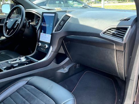 Used 2022 Ford Edge ST-Line w/ Class II Trailer Tow Package AWD/4WD image 19