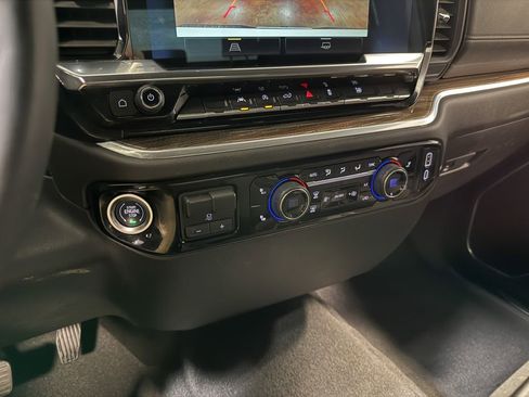 Used 2025 Chevrolet Silverado 1500 LT image 80