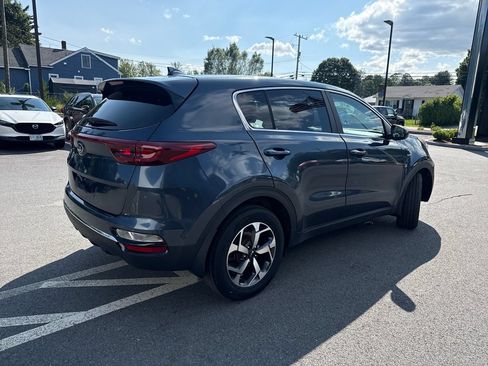 Used 2022 Kia Sportage LX AWD/4WD image 5