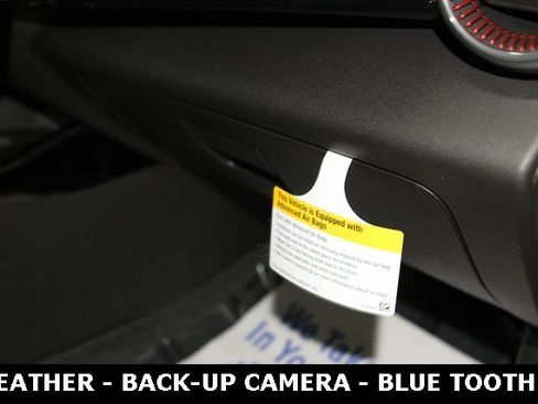 New 2026 Chevrolet Trax RS w/ Sunroof Package image 21