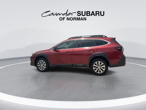 Used 2025 Subaru Outback Premium AWD/4WD image 6