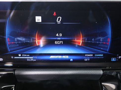 Used 2025 Mercedes-Benz GLA 35 AMG 4MATIC image 18