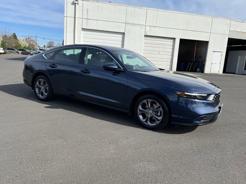 Used 2024 Honda Accord EX image 7