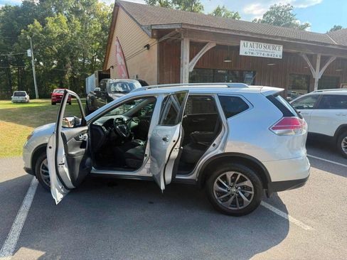 Used 2016 Nissan Rogue SL FWD image 12