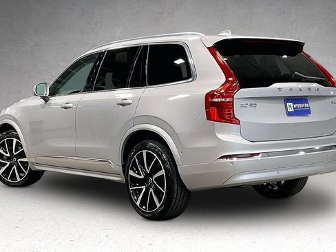 Certified 2023 Volvo XC90 B6 Plus w/ Protection Package Premier AWD/4WD image 4