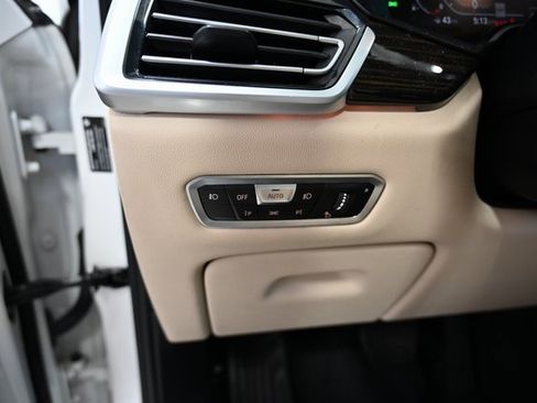 Used 2021 BMW X5 xDrive40i w/ Premium Package image 25