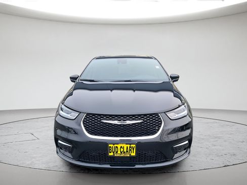 New 2026 Chrysler Pacifica Select FWD image 8