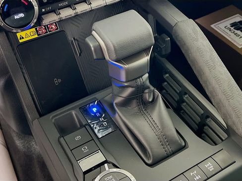 New 2026 Toyota Tacoma 4x4 Double Cab Hybrid image 15