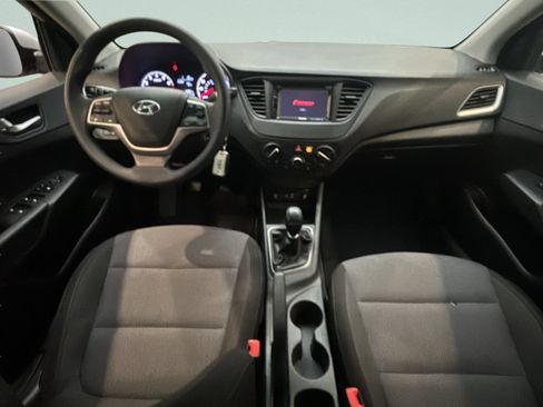 Used 2019 Hyundai Accent SE FWD image 19