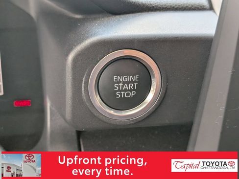 Used 2026 Toyota 4Runner SR5 AWD/4WD image 18