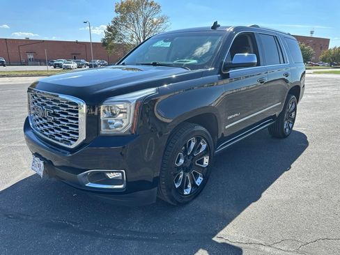 Used 2019 GMC Yukon Denali w/ Denali Ultimate Package AWD/4WD image 7