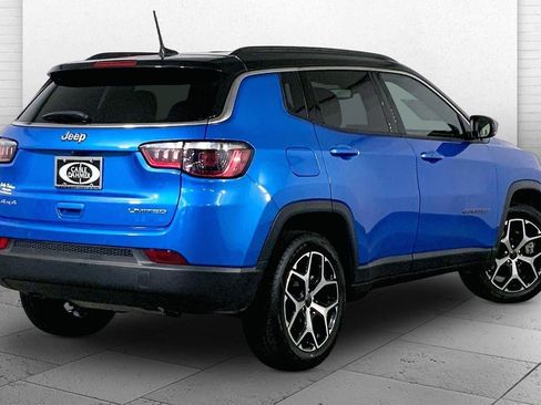 Used 2025 Jeep Compass Limited AWD/4WD image 13