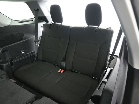 Certified 2023 Ford Explorer XLT image 25