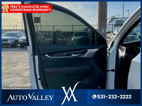 Used 2022 Cadillac XT6 Premium Luxury w/ Technology Package image 12